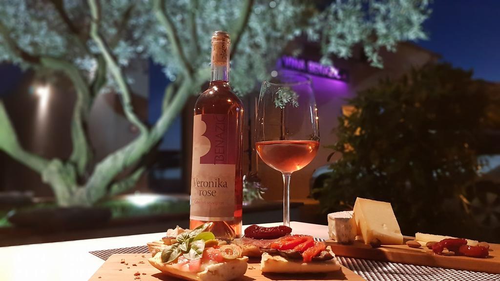 Wine Garden Holiday Home Πούλα Εξωτερικό φωτογραφία